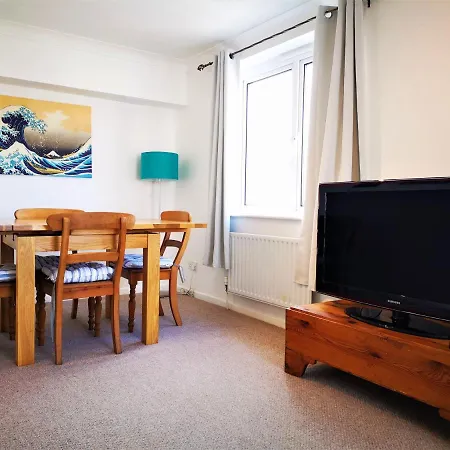 Marina Living With Parking, Balcony, Quiet And Secure Apartment Brighton Exterior photo