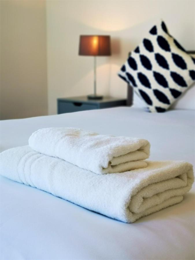 Apartment Marina Living With Parking, Balcony, Quiet And Secure